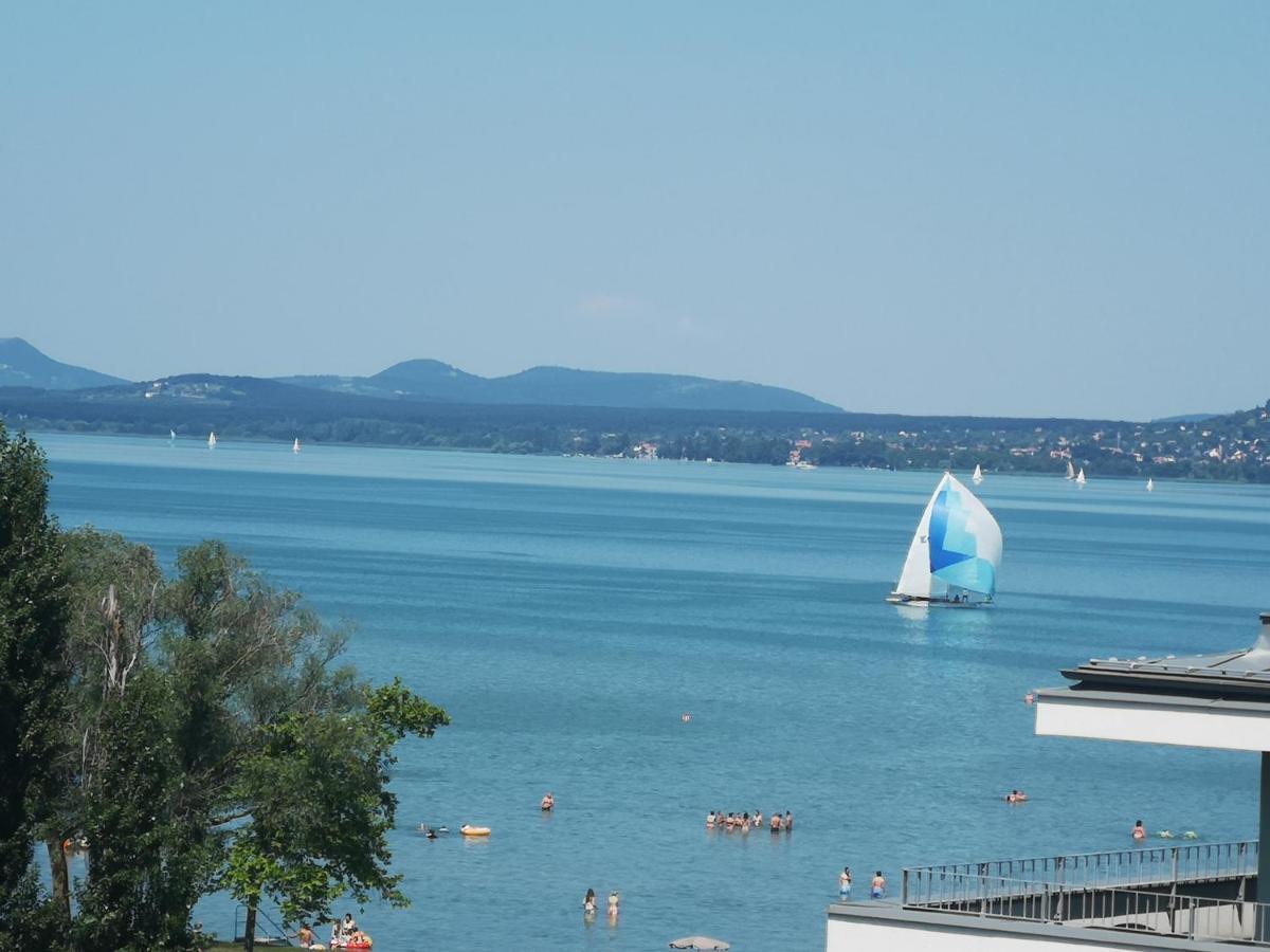 Silver Gray Appartment Balatonlelle Eksteriør bilde