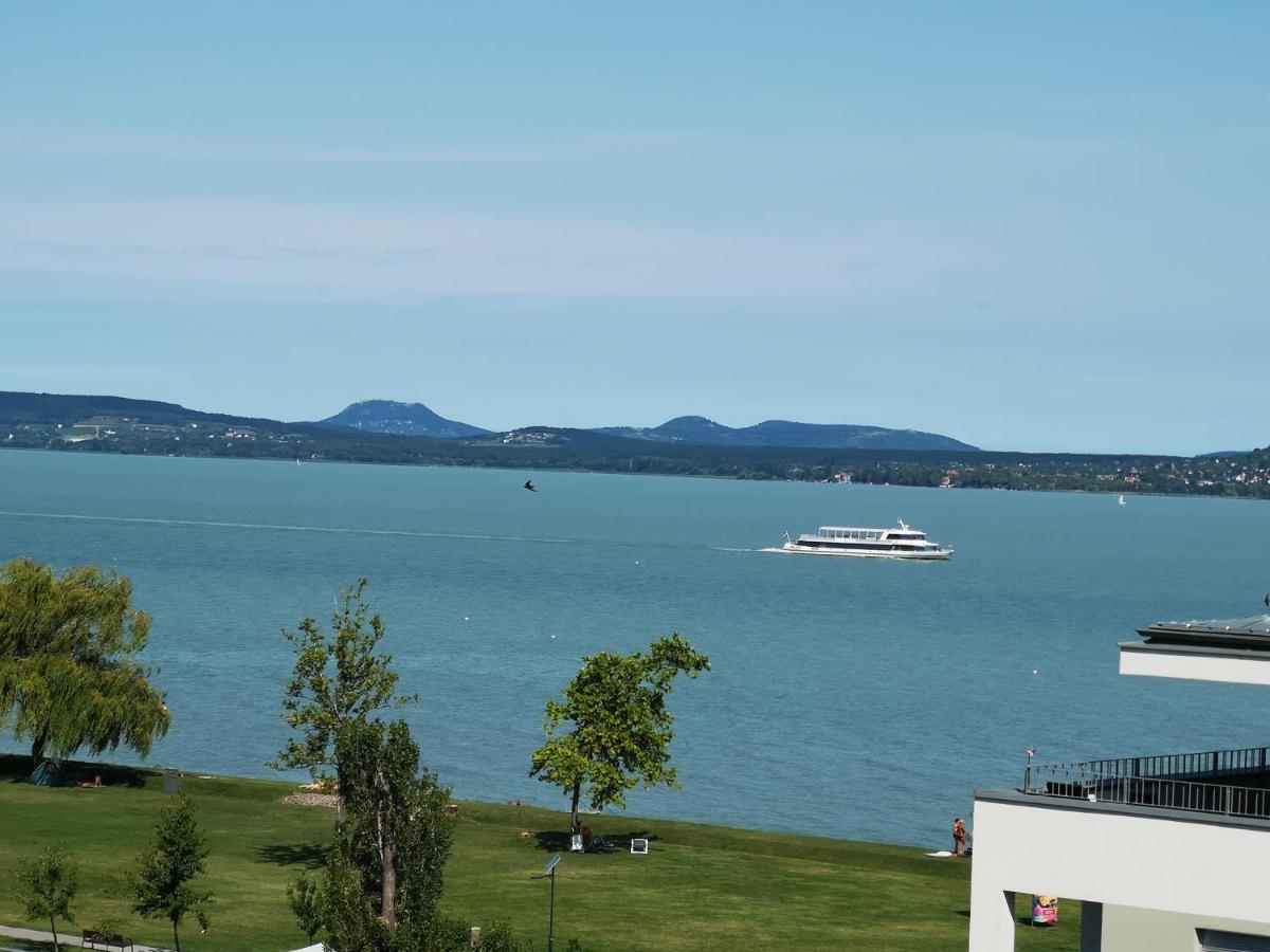 Silver Gray Appartment Balatonlelle Eksteriør bilde