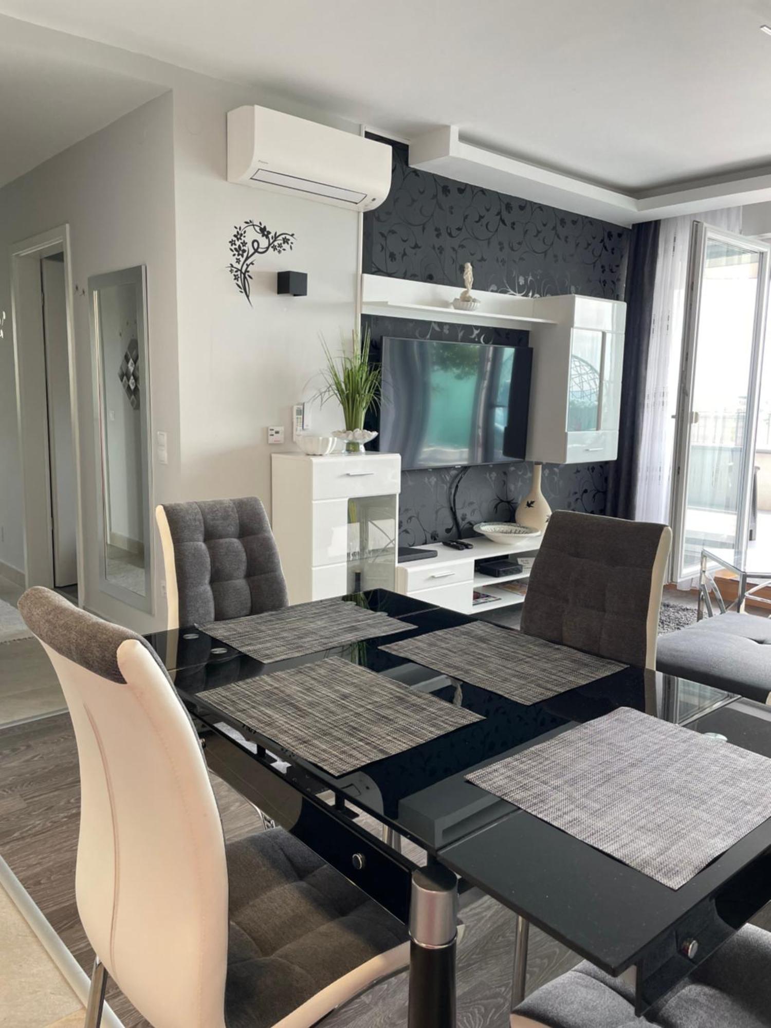 Silver Gray Appartment Balatonlelle Eksteriør bilde